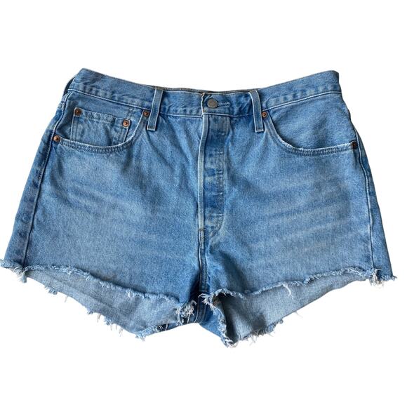 Levi's 501 XX Denim Shorts Women Size 33 Blue‎ Button Fly Frayed Hem Light Wash - Picture 1 of 13